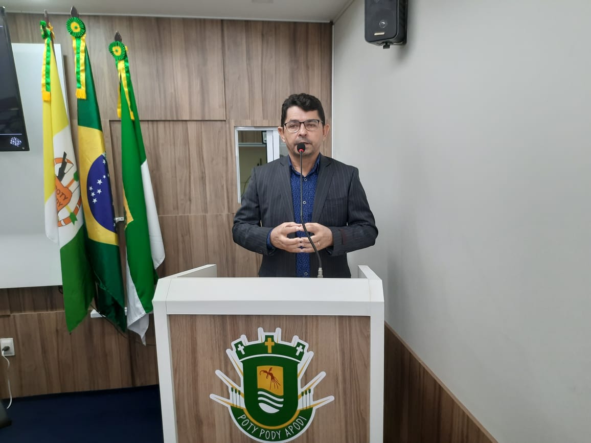 Laete Oliveira aborda sustentabilidade e o meio ambiente na sessão